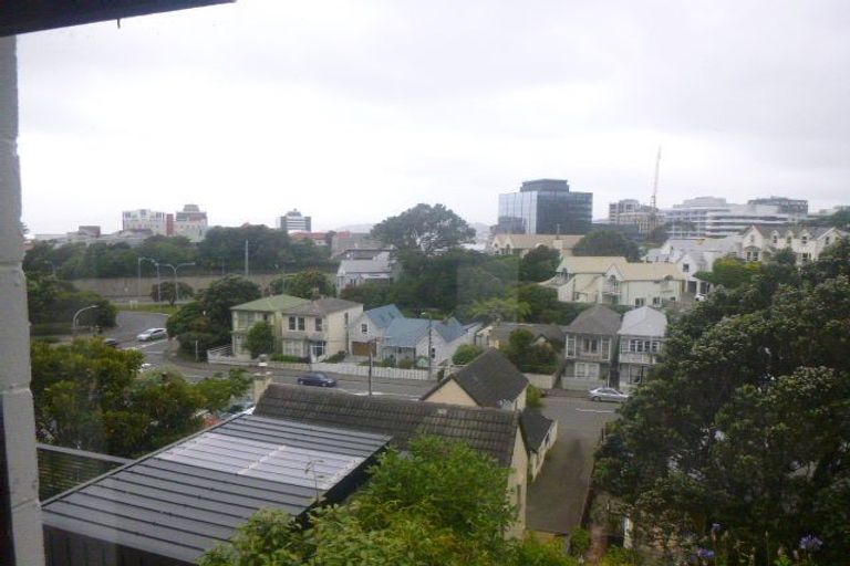 Photo of property in Pitarua Court, 9/11 Pitarua Street, Thorndon, Wellington, 6011