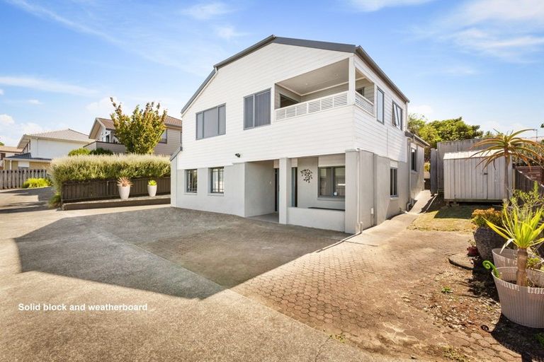 Photo of property in 14a Lesa Annis Place, Henderson, Auckland, 0612