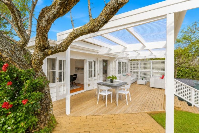 Photo of property in 3 Huia Street, Devonport, Auckland, 0624
