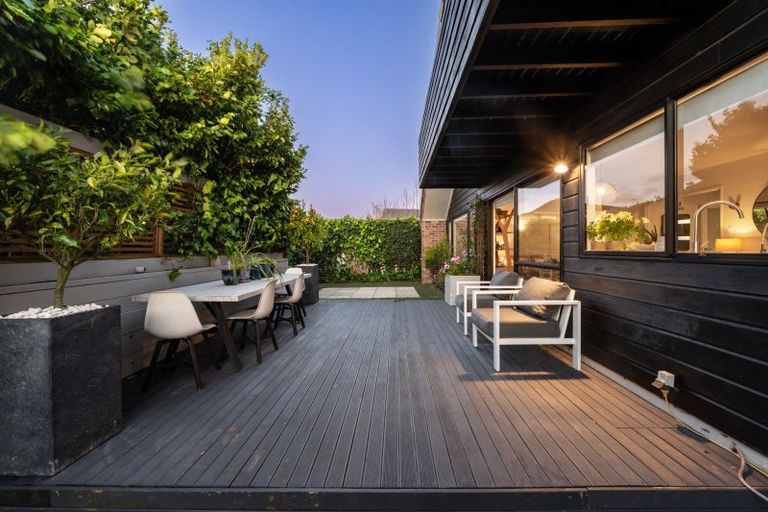 Photo of property in 2/59 Dalwhinnie Parade, Highland Park, Auckland, 2010