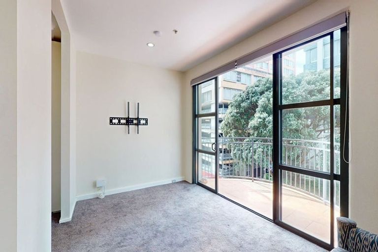 Photo of property in Atrium Apartments, 2d/154 The Terrace, Wellington Central, Wellington, 6011