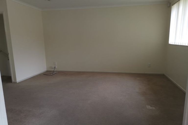 Photo of property in 14 Nykki Place, Papakura, 2110
