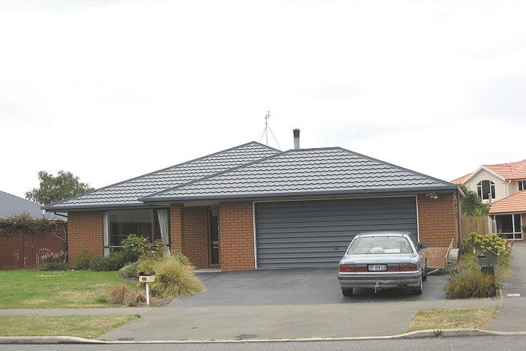 Photo of property in 35 Broadhaven Avenue, Parklands, Christchurch, 8083