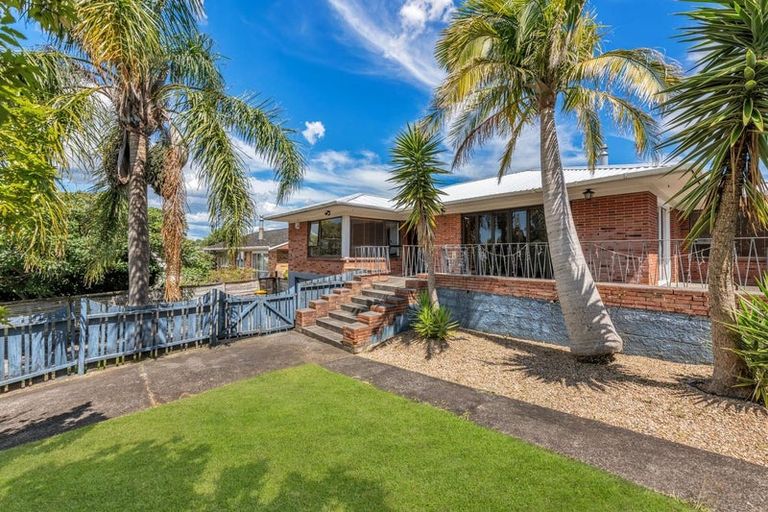 Photo of property in 8 Pegler Drive, Howick, Auckland, 2014