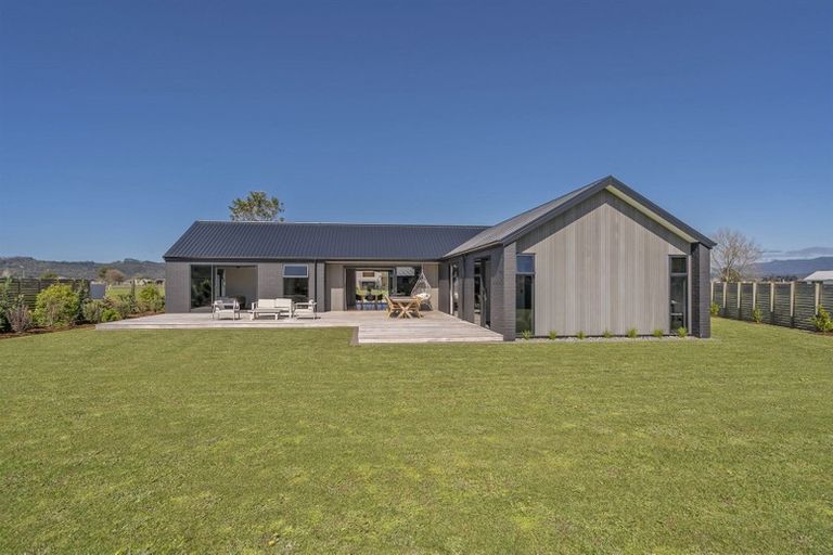 Photo of property in 19 Austin Drive, Whitianga, 3510