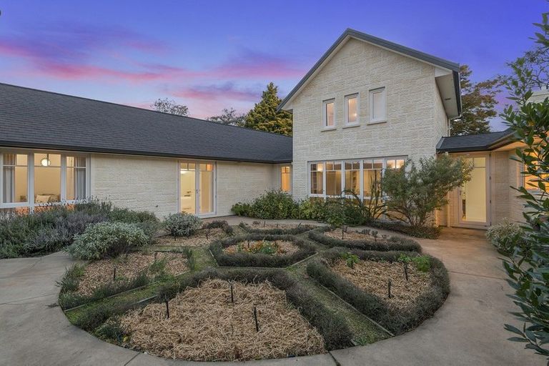 Photo of property in 340 Ilam Road, Bryndwr, Christchurch, 8053