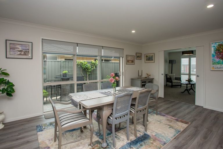 Photo of property in 9 Manganui Place, Te Awa, Napier, 4110