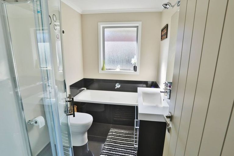 Photo of property in 78 Spyglass Lane, Whitby, Porirua, 5024