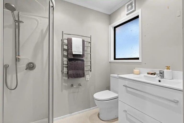 Photo of property in 4 Eliot Place, Leamington, Cambridge, 3432