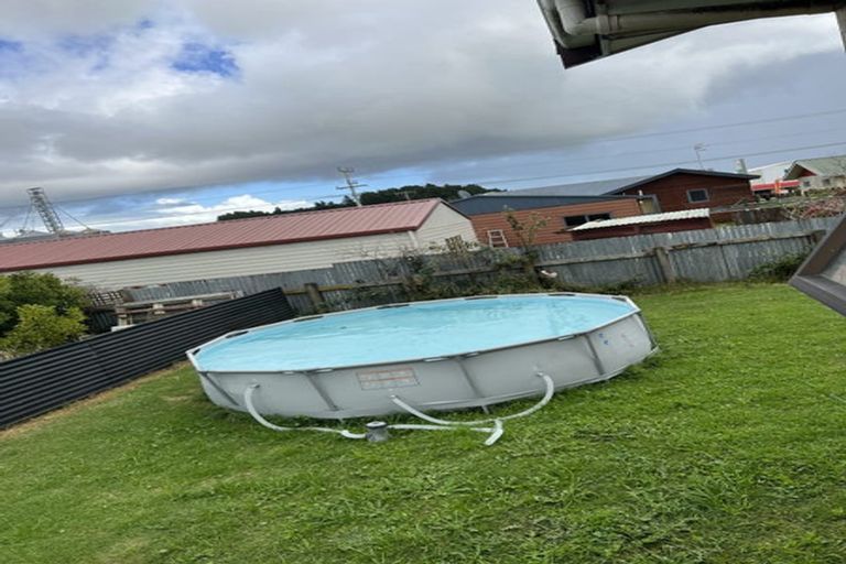 Photo of property in 61c Johnston Street, Foxton, 4814