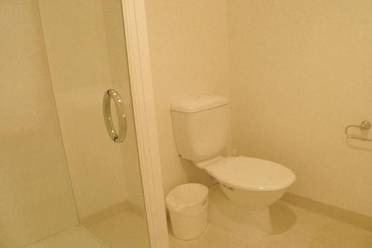 Photo of property in Terrace Heights Apartments, 2/163p The Terrace, Wellington Central, Wellington, 6011