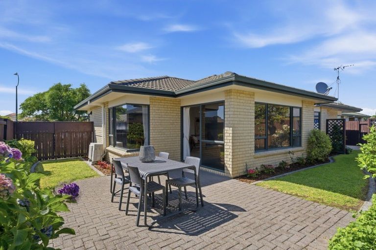Photo of property in 10 Denny Hulme Drive, Mount Maunganui, 3116