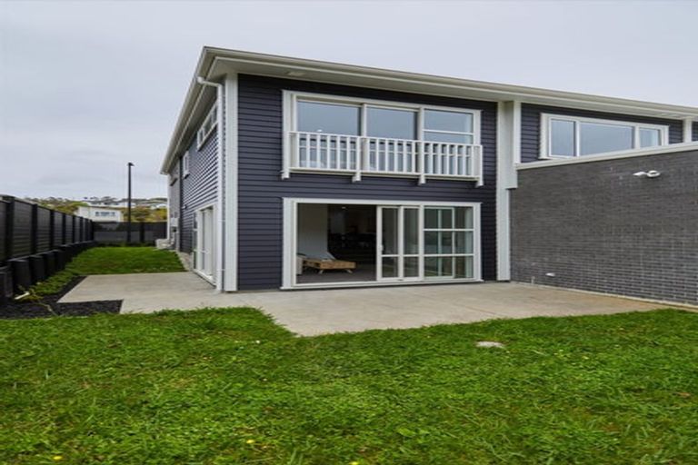 Photo of property in 42 Karepiro Drive, Stanmore Bay, Whangaparaoa, 0932