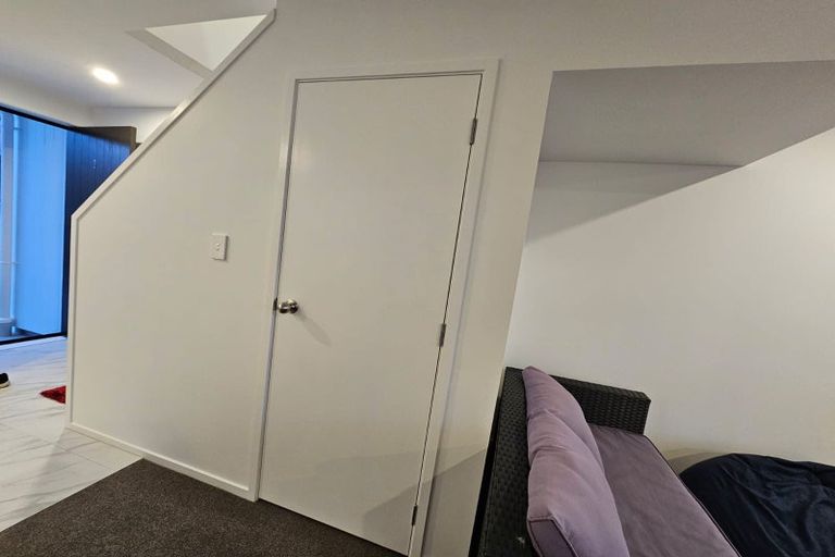 Photo of property in 2/3 Fairdale Place, Birkdale, Auckland, 0626