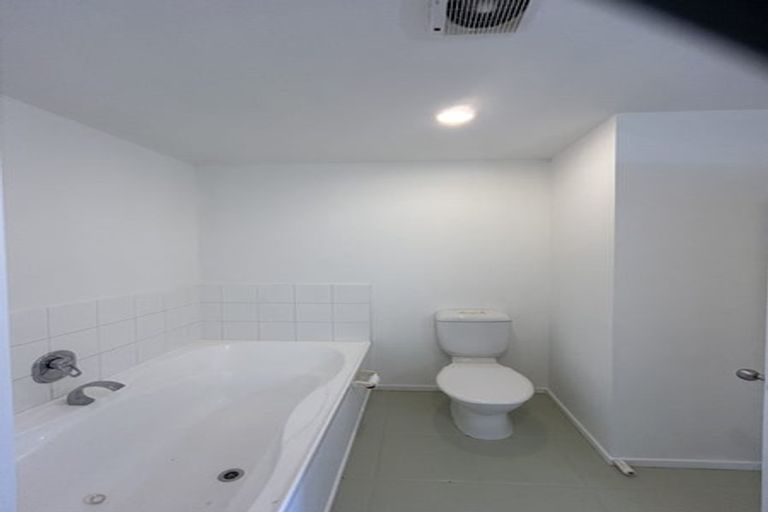 Photo of property in 42a Sheridan Terrace, Johnsonville, Wellington, 6037