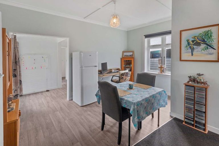 Photo of property in 2 Moore Avenue, Tawhero, Whanganui, 4501