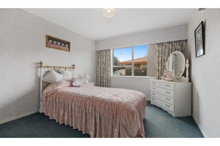 Photo of property in 23a Nukumea Common, Orewa, 0931