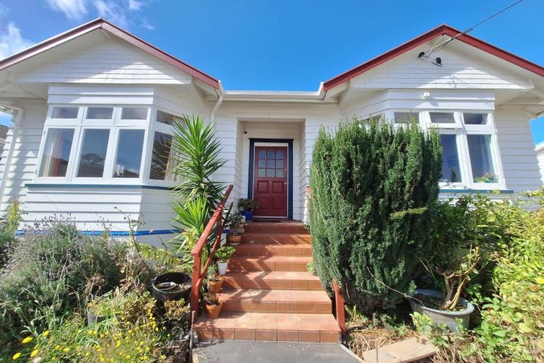 Photo of property in 8 Chamberlain Road, Karori, Wellington, 6012