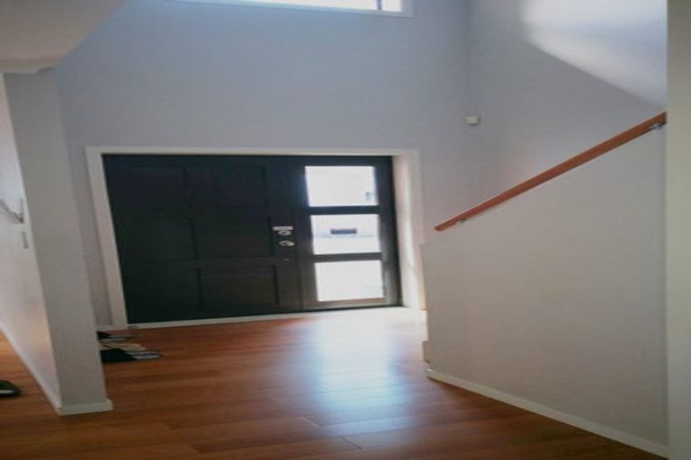 Photo of property in 26a Raleigh Road, Northcote, Auckland, 0627