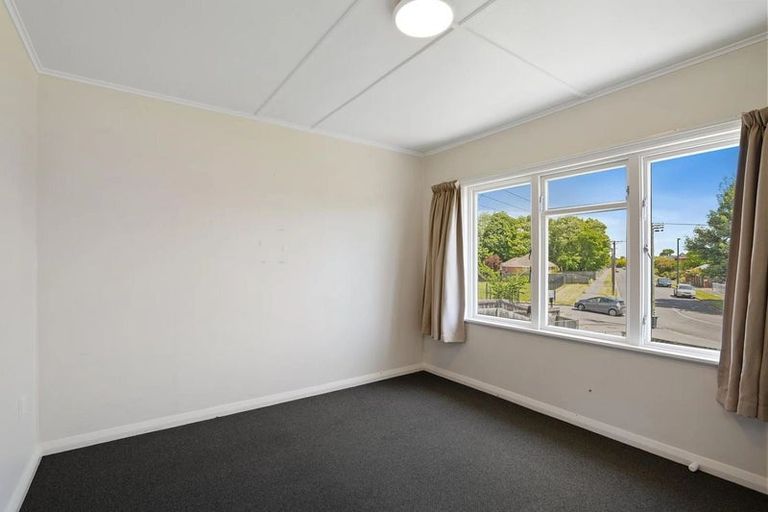 Photo of property in 55 Momorangi Crescent, Redwood, Christchurch, 8051