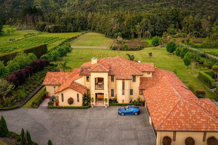 Photo of property in 278a Matua Road, Kumeu, 0891