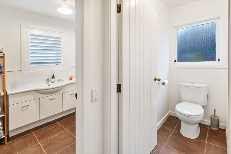 Photo of property in 82 Douglas Street, Highfield, Timaru, 7910