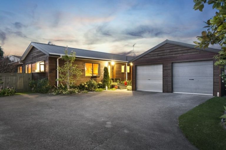 Photo of property in 31 Crampton Court, Orewa, 0931