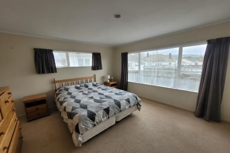 Photo of property in 2/85 Broderick Road, Johnsonville, Wellington, 6037