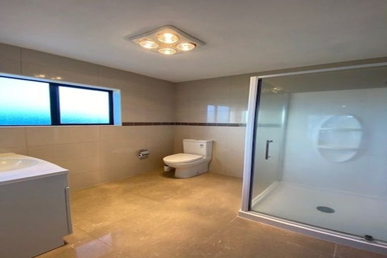 Photo of property in 5 Fielding Crescent, Farm Cove, Auckland, 2012