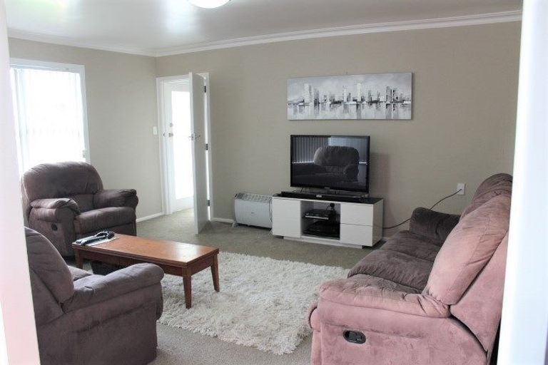 Photo of property in 10 Aurea Avenue, Pakuranga, Auckland, 2010