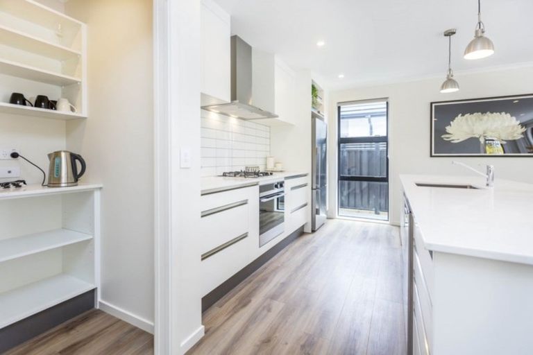 Photo of property in 2 Hopkirk Avenue, Wallaceville, Upper Hutt, 5018