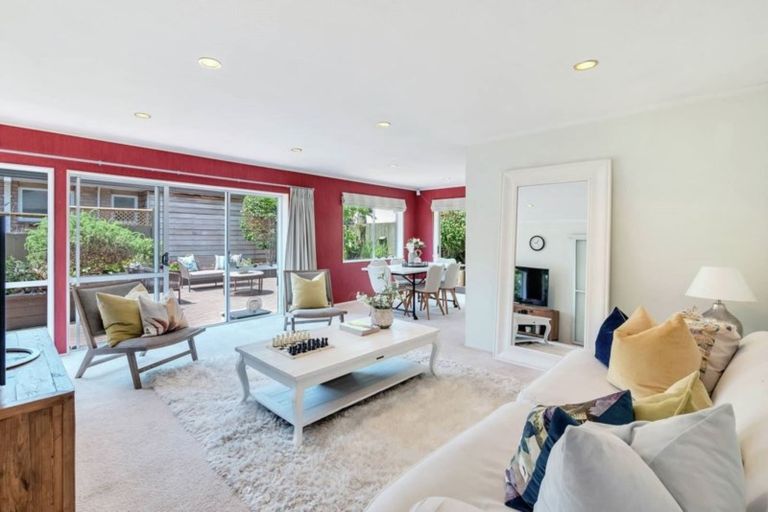 Photo of property in 1/26 Steeple Rise, Pakuranga, Auckland, 2010