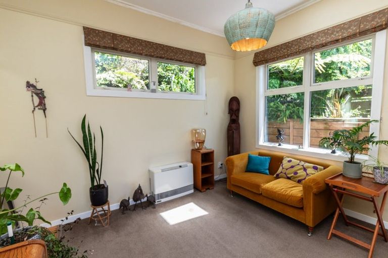 Photo of property in 16 Fortunatus Street, Brooklyn, Wellington, 6021