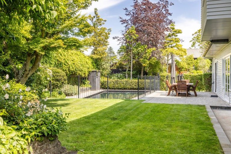 Photo of property in 27 Kopanga Road, Havelock North, 4130