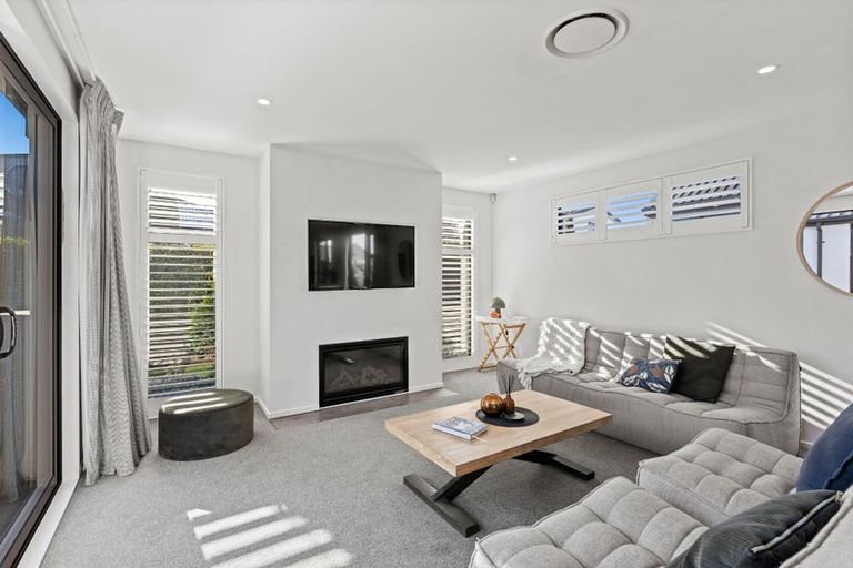 Photo of property in 15 Luxembourg Crescent, Halswell, Christchurch, 8025