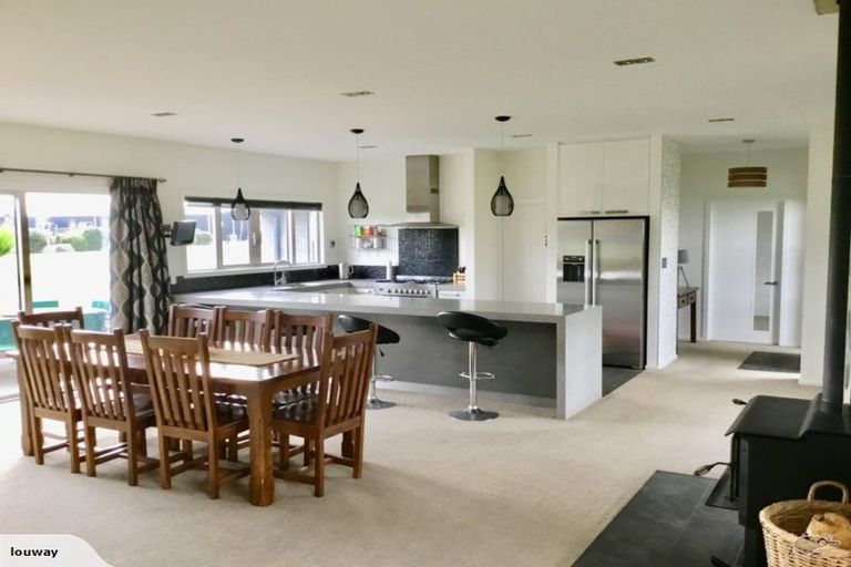 Photo of property in 10 Landsborough Drive, Darfield, 7571