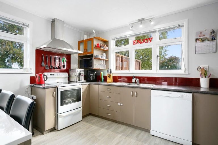 Photo of property in 69 Vogel Street, Cambridge, 3434