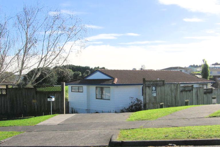 Photo of property in 22 Banyan Drive, Totara Heights, Auckland, 2105