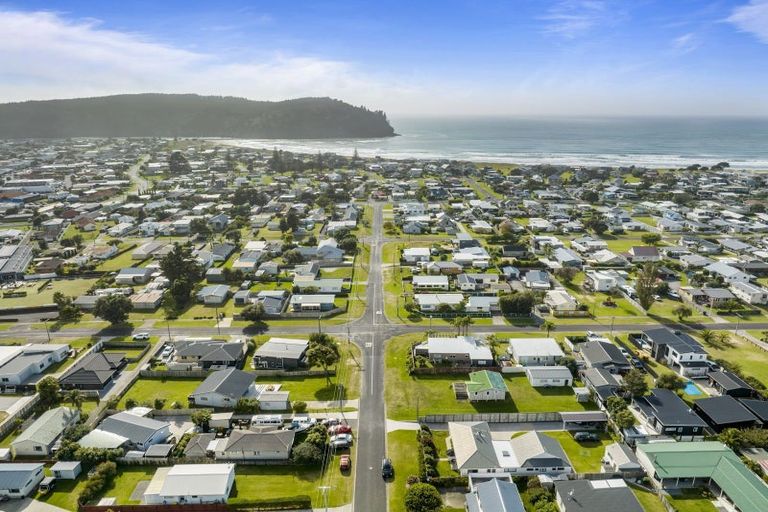 Photo of property in 207 Tamaki Road, Whangamata, 3620