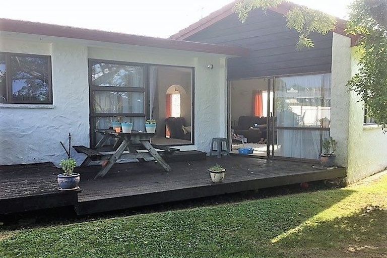 Photo of property in 2/17 Diorella Drive, Clover Park, Auckland, 2019