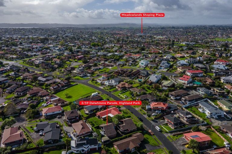 Photo of property in 2/59 Dalwhinnie Parade, Highland Park, Auckland, 2010