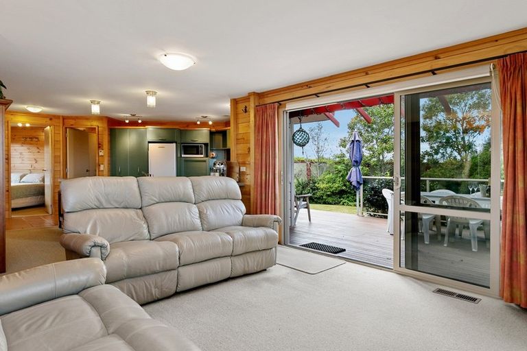 Photo of property in 16 Carpentras Way, Nukuhau, Taupo, 3330