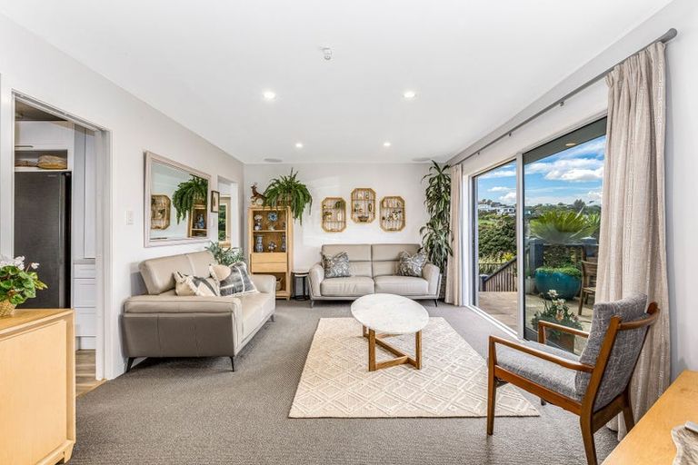 Photo of property in 140 Main Road, Titahi Bay, Porirua, 5022