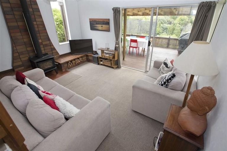 Photo of property in 34 Cumberland Crescent, Welcome Bay, Tauranga, 3112