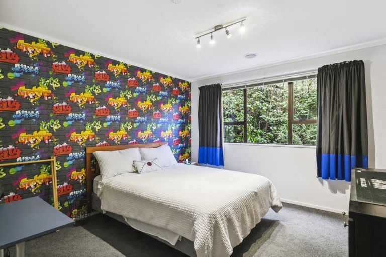 Photo of property in 12 Cullen Place, Tawa, Wellington, 5028