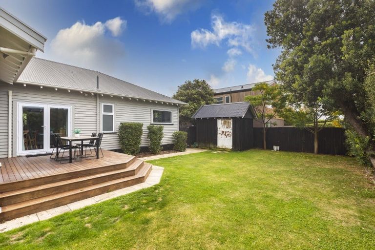 Photo of property in 2 Celia Street, Redcliffs, Christchurch, 8081
