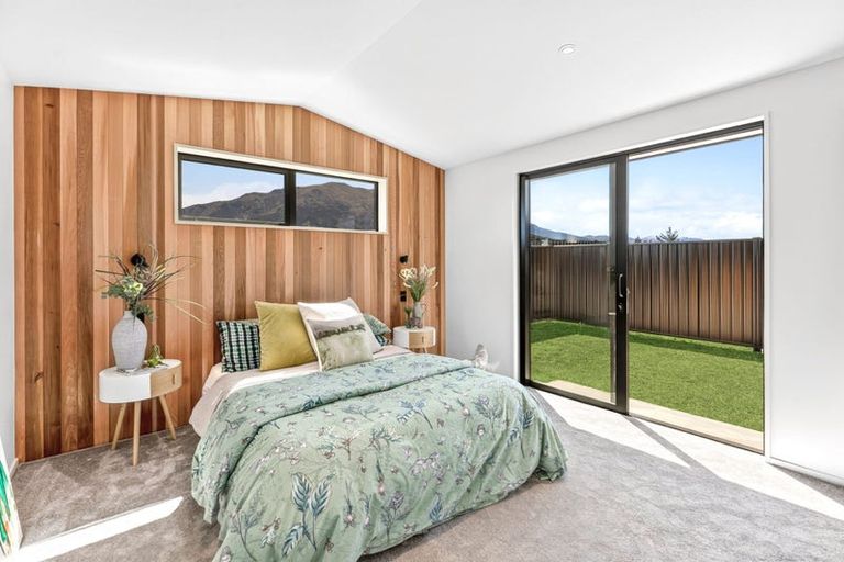 Photo of property in 22 Gillespie Street, Lake Hawea, 9382