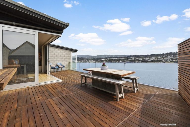 Photo of property in 6 Zaida Way, Maupuia, Wellington, 6022