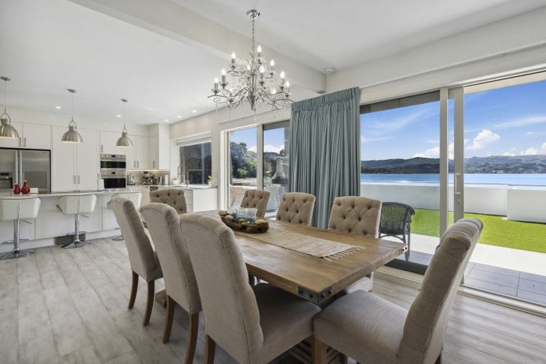 Photo of property in 85 Paremata Road, Paremata, Porirua, 5024