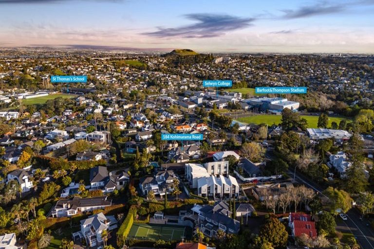 Photo of property in 184 Kohimarama Road, Kohimarama, Auckland, 1071